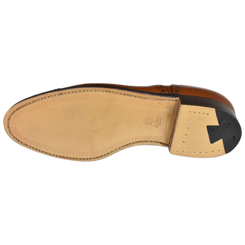 Medallion Cap Toe Oxford - Oak Hall